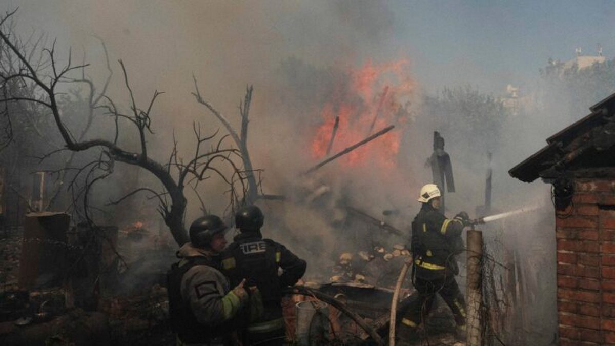 Ουκρανία: Τρεις νεκροί και εννέα τραυματίες στην επίθεση της Ρωσίας στο Χάρκοβο