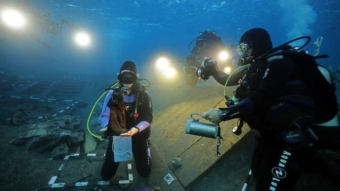 Οι υποθαλάσσιες ανασκαφές θα συνεχιστούν μέχρι το 2025 και αναμένεται ν' αποκαλύψουν περισσότερα στοιχεία σχετικά με τη ναυπηγική και τη ναυτική ιστορία της οθωμανικής αυτοκρατορίας. Φωτογραφία: ΑΑ