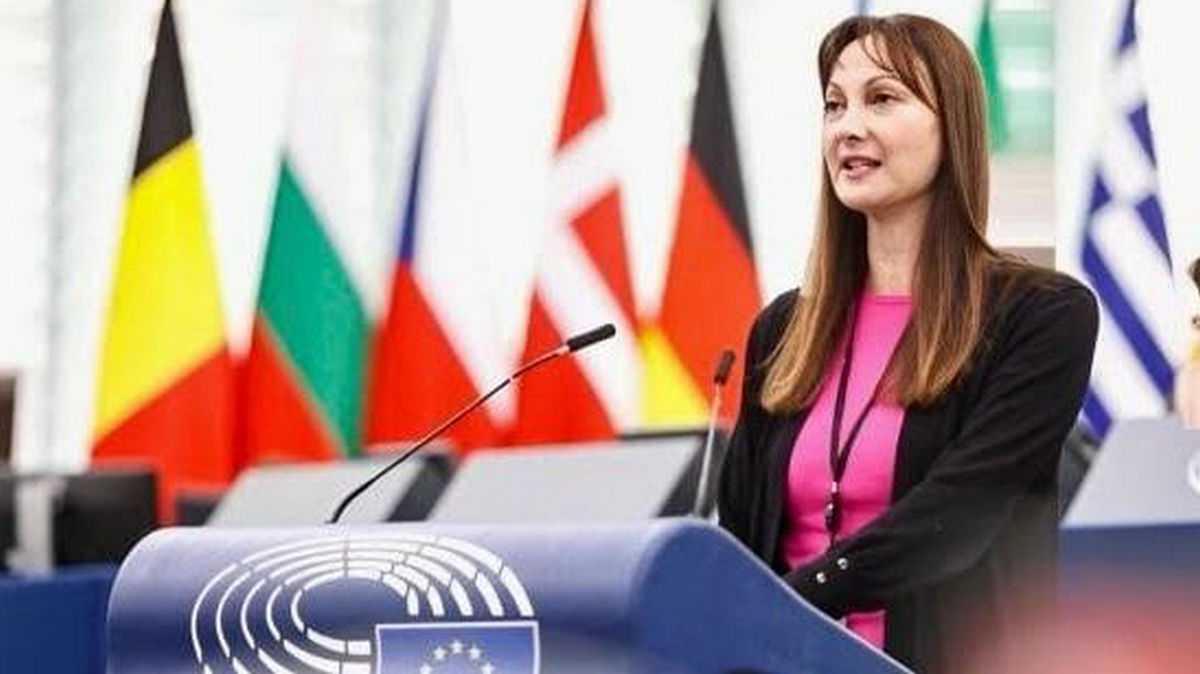 Παρέμβαση Κουντουρά στην Κομισιόν για να συνεχιστεί και μετά το 2027 η χρηματοδοτική στήριξη ελληνικών περιφερειών μέσω του Ταμείου Δίκαιης Μετάβασης