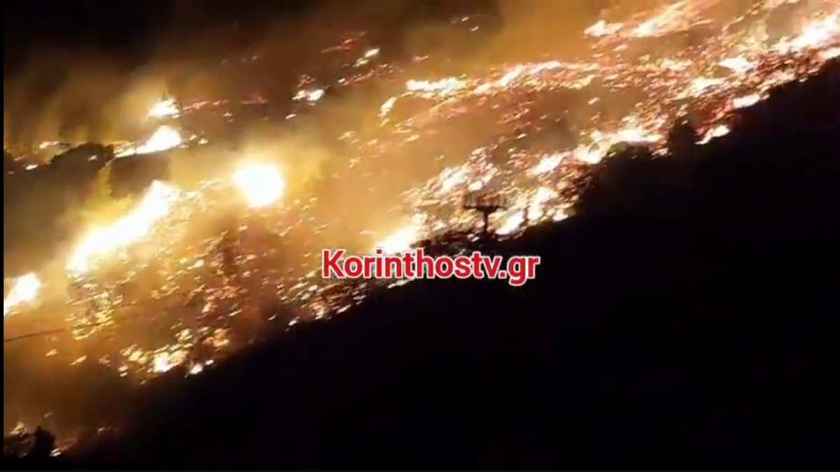 Φωτιά στο Ξυλόκαστρο: Ολονύχτια μάχη με τις φλόγες – Αγνοούνται δύο άτομα – Εκκενώθηκαν επτά οικισμοί