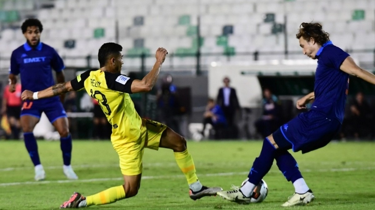 Super League: Μόνος πρώτος ο ΠΑΟΚ, μετά την γκέλα της ΑΕΚ – Τα αποτελέσματα και η βαθμολογία