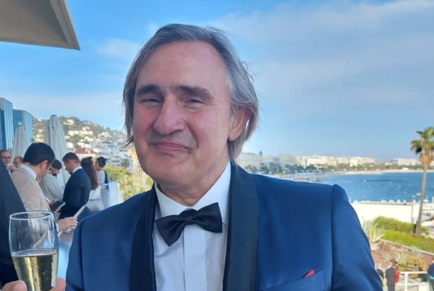 Άκης Σακελλαρίου