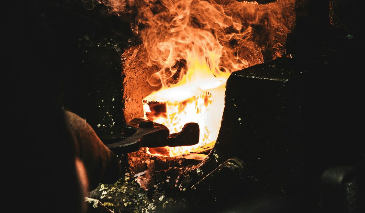 Μάθε πώς βγήκε η φράση «διά πυρός και σιδήρου»