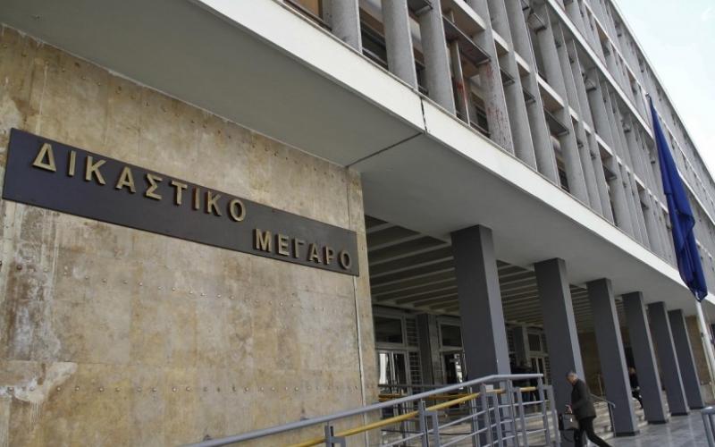 Θεσσαλονίκη: Καταδικάστηκε γιατρός που πήγαινε με την 8χρονη κόρη του σε χώρους ερωτικού μασάζ
