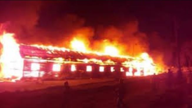 Τραγωδία στην Κένυα: 17 μαθητές νεκροί έπειτα από φωτιά σε σχολείο