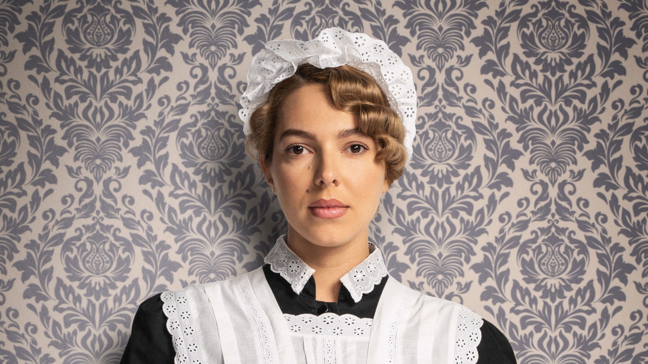 «GRAND HOTEL»: Αυτή είναι η εξαφανισμένη αδελφή του Κουκουράκη