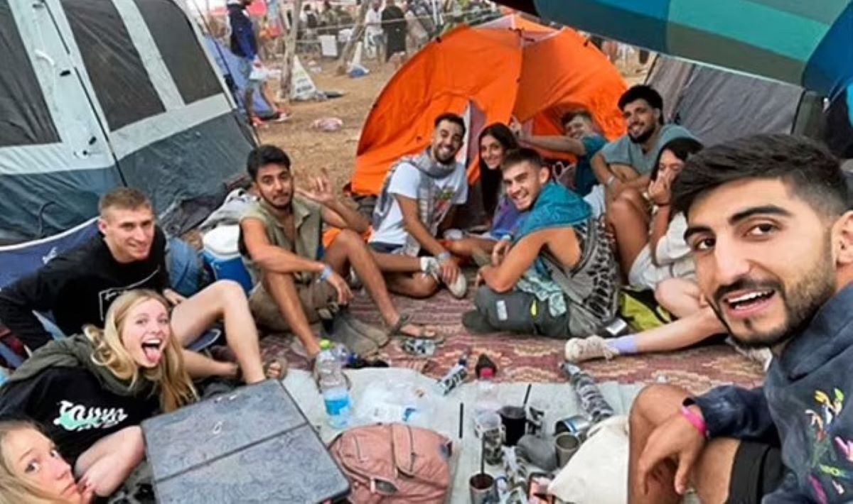Η τραγική selfie των Ισραηλινών του φεστιβάλ Nova λίγο πριν από την αιματηρή επίθεση της Χαμάς