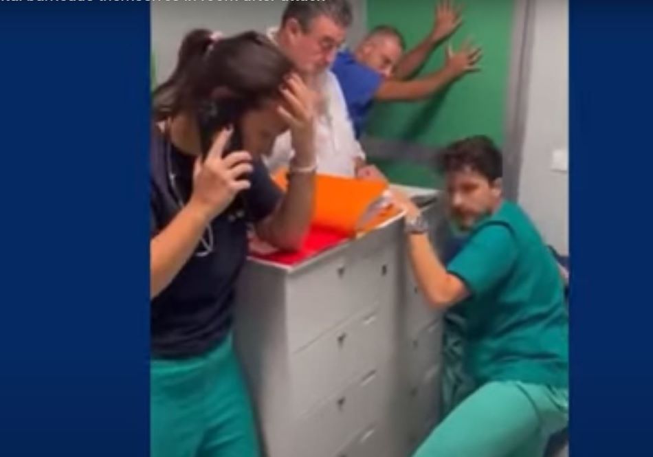 Ιταλία: Γιατροί και νοσοκόμοι ζητούν στρατό στα νοσοκομεία – Δέχονται επιθέσεις από ασθενείς και συγγενείς τους