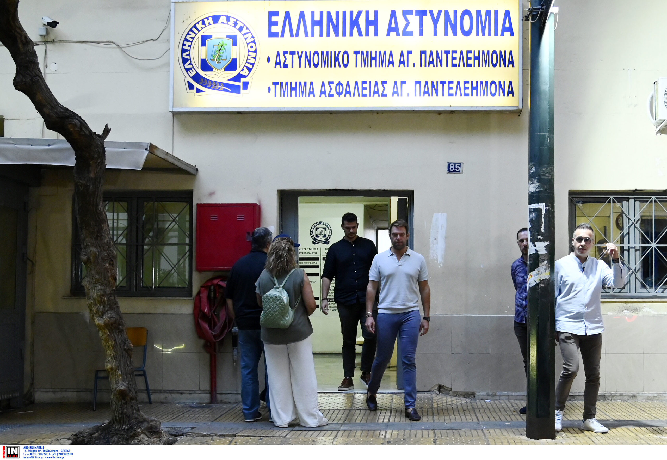 Κασσελάκης: Επισκέφτηκε το ΑΤ Αγίου Παντελεήμονα για τον θάνατο του μετανάστη – «Δεν θεωρώ ότι έλαβα ξεκάθαρες απαντήσεις»