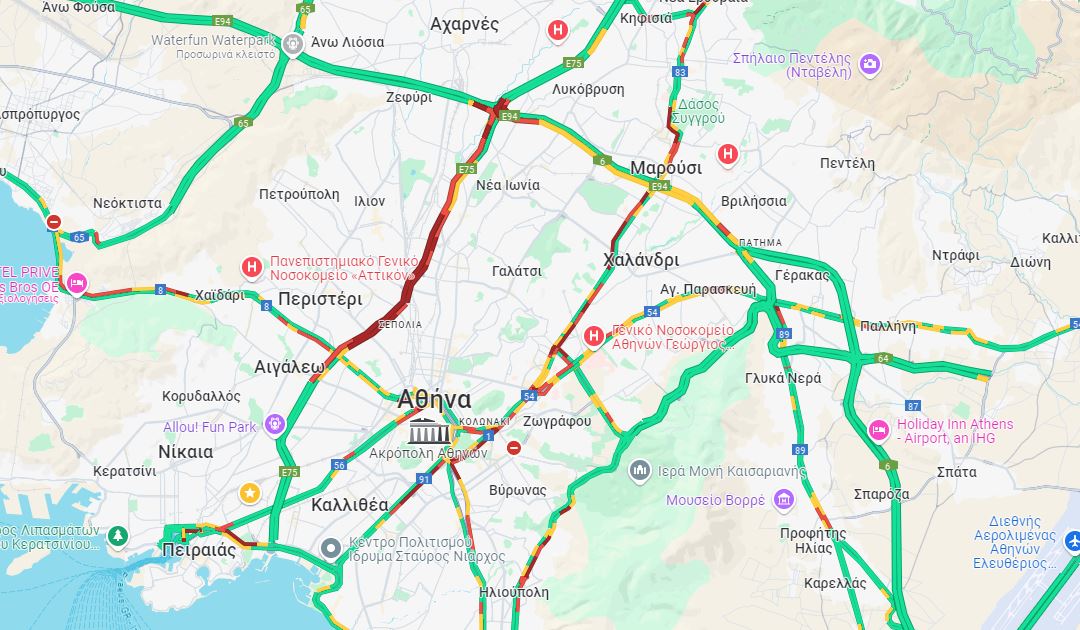 LIVE η κίνηση: «Κόκκινο ποτάμι» ο Κηφισός – Προβλήματα στο λιμάνι του Πειραιά και στην Αττική Οδό