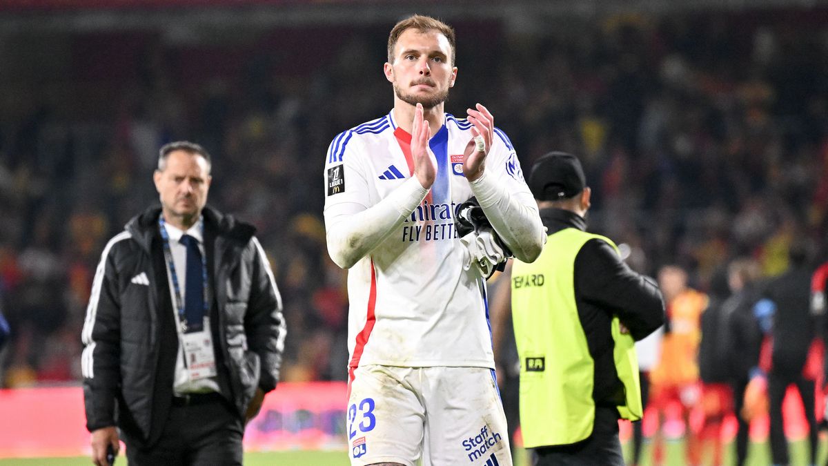 Ligue 1: «Κόλλησαν» στο 0-0 Λιόν και Λανς