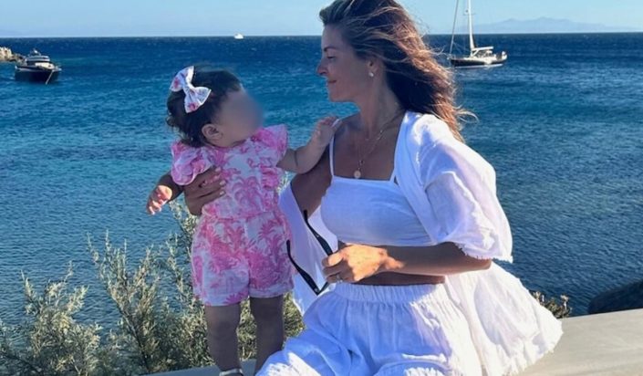 Μαρία Μενούνος