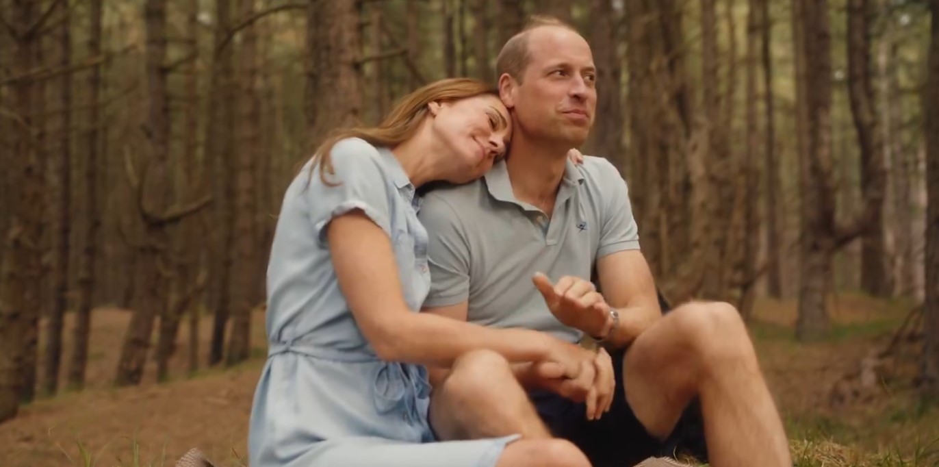 Η Κέιτ Μίντλετον με τον πρίγκιπα Ουίλιαμ σε μία από τις σκηνές του βίντεο.