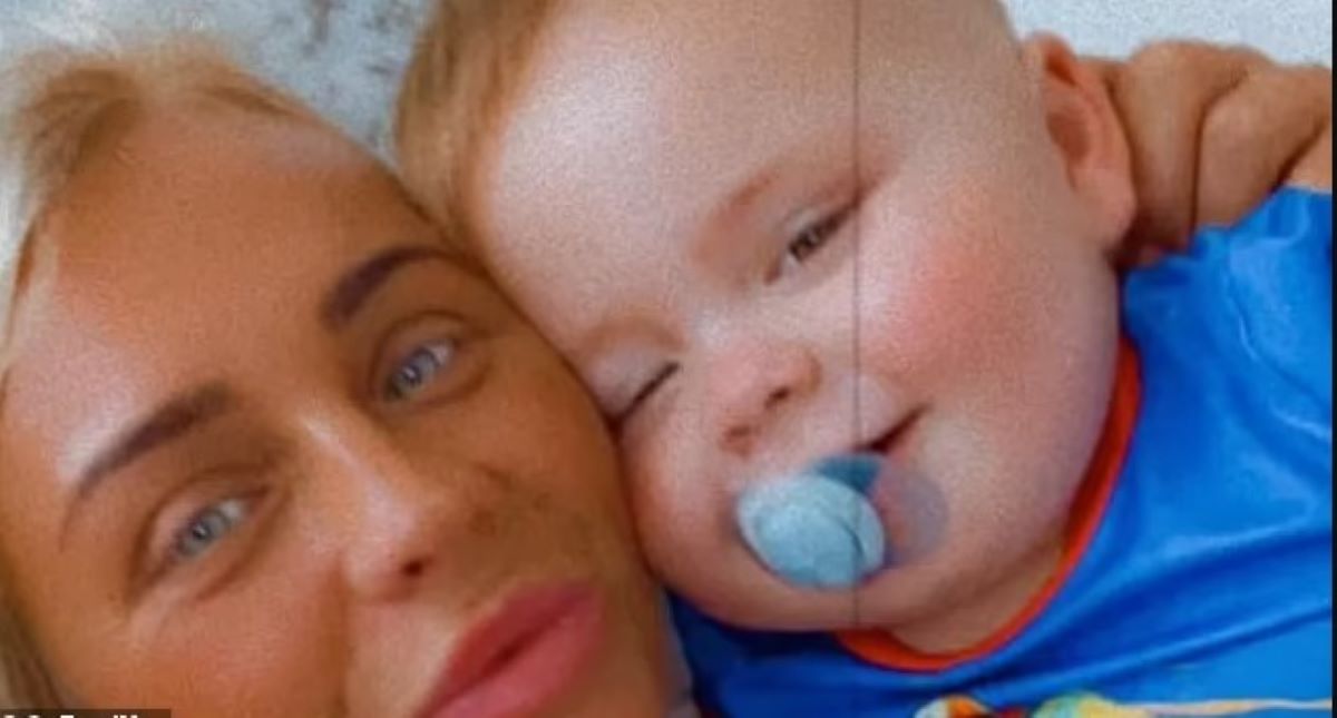 Βρετανία: Αγοράκι 2 ετών σκοτώθηκε όταν καταπλακώθηκε από τηλεόραση μέσα στο σπίτι του