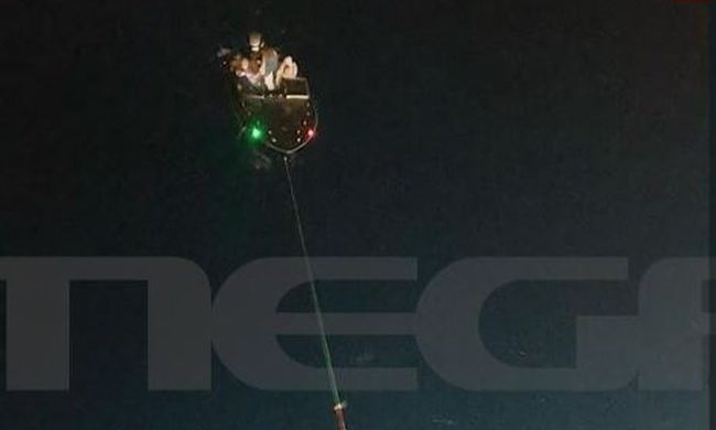 Πάρος: Συγκλονίζουν οι περιγραφές των επιβατών του ταχυπλόου που βούλιαξε – «Παιδιά πάρτε το Λιμεναρχείο βυθιζόμαστε»