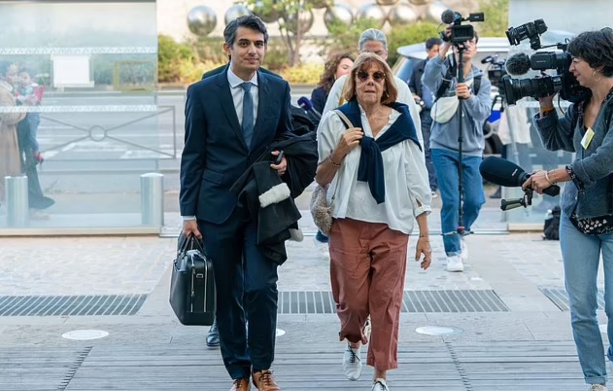 Γαλλία: Συγγνώμη από την Ζιζέλ Πελικό ζήτησε ένας από τους βιαστές της – «Ο σύζυγός της μου έστειλε γυμνές φωτογραφίες της ενώ ήταν ξύπνια»