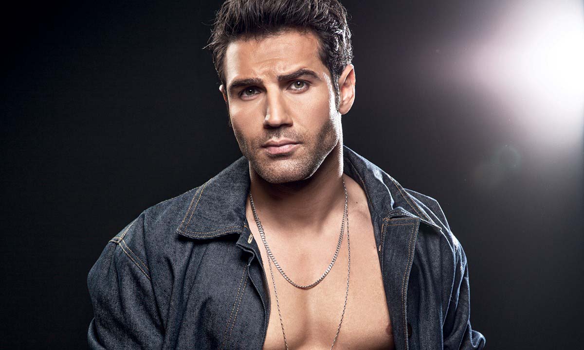 Πέτρος Ιακωβίδης: Κυκλοφόρησε το νέο του τραγούδι «Φέρτε Την Πίσω» – ΒΙΝΤΕΟ