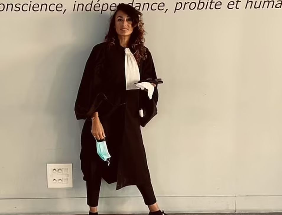 Γαλλία: Σάλος από τον χορό συνηγόρου υπεράσπισης στην δίκη για τους βιασμούς της Ζιζέλ Πελικό – Οι υπαινιγμοί από το τραγούδι που διάλεξε και τις κινήσεις των γοφών της