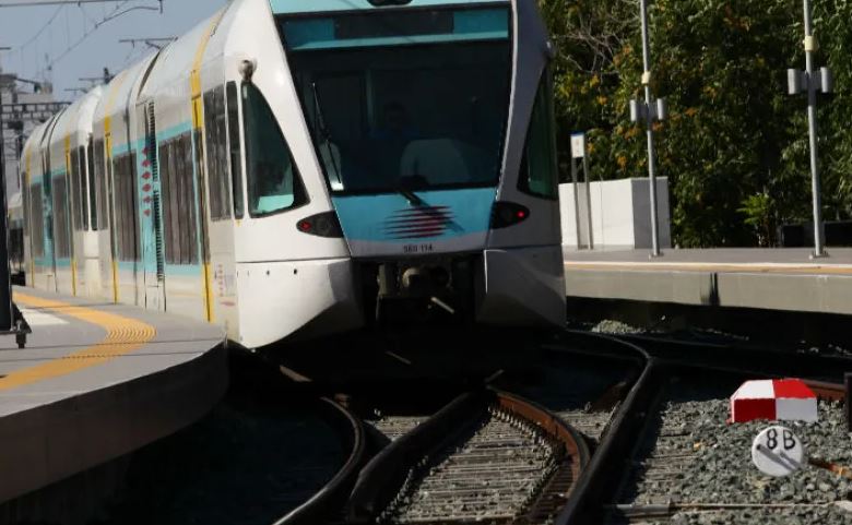 Αθήνα: Τελευταία στιγμή αποφεύχθηκε μετωπική σύγκρουση τρένων του προαστιακού
