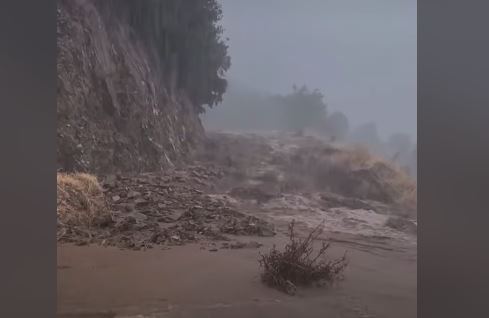 Ροδόπη: Σοβαρά προβλήματα από την καταρρακτώδη βροχή – Δείτε βίντεο