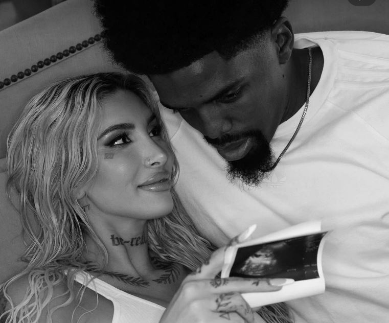 Σακίλ ΜακΚίσικ: Για δεύτερη φορά πατέρας ο μπασκετμπολίστας του Ολυμπιακού – «Σας ευχαριστούμε για τα υπέροχα µηνύµατα»