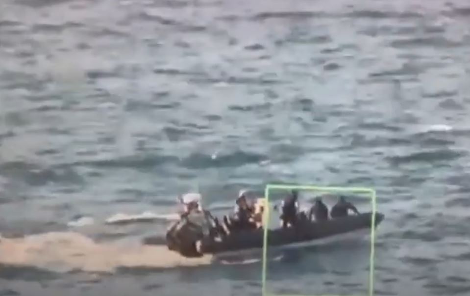 Ναυάγιο στη Σάμο: Νεκροί τρεις γυναίκες και ένα παιδί – Συνελήφθη ο διακινητής, συνεχίζονται οι έρευνες – Δείτε ΒΙΝΤΕΟ