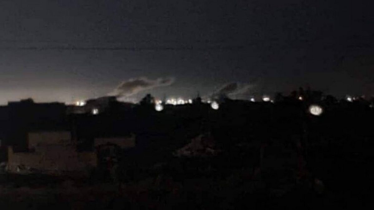 Συρία: 12 φιλοϊρανοί μαχητές σκοτώθηκαν σε αεροπορικές επιδρομές «άγνωστης προέλευσης»