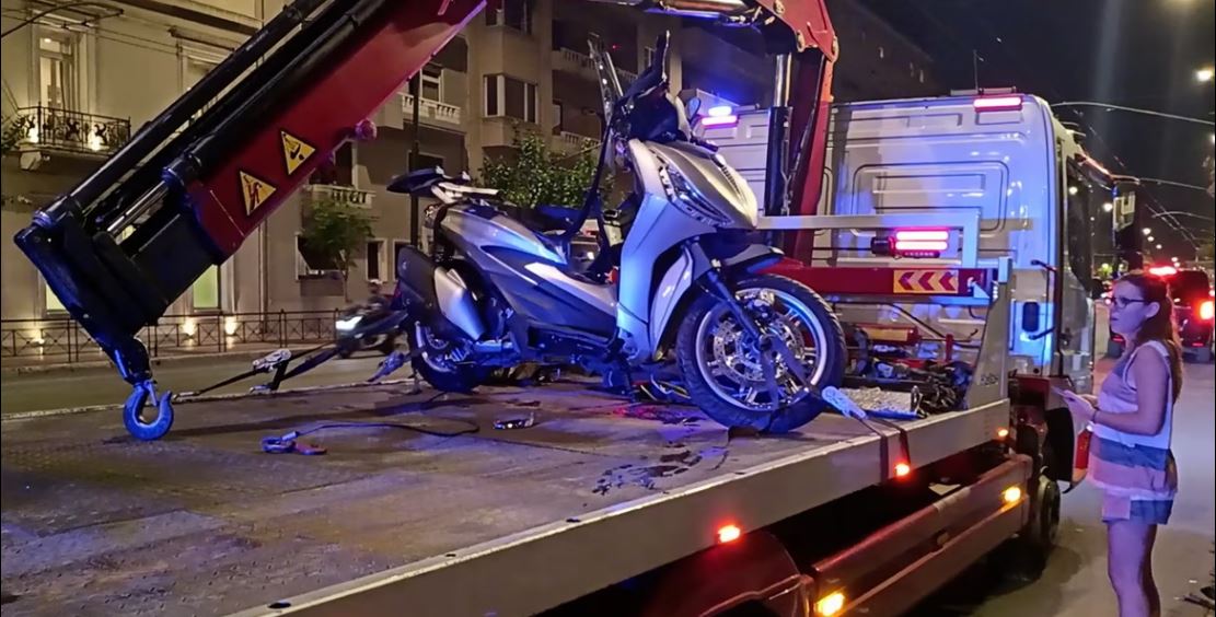 Τροχαίο στην Βασιλίσσης Σοφίας: Νεκρός ο οδηγός της μηχανής – ΒΙΝΤΕΟ