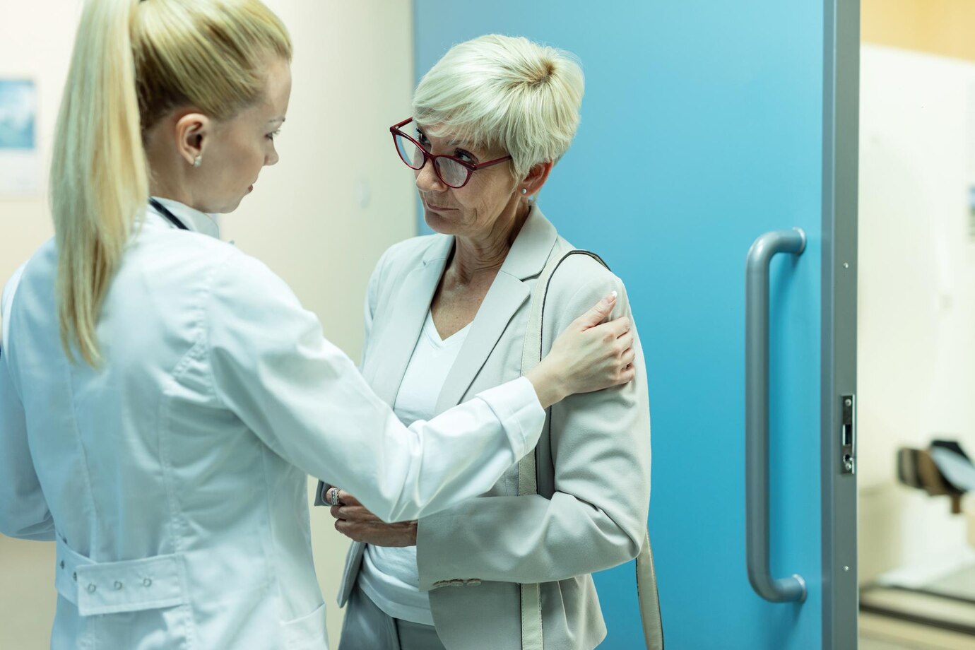 «Διαγνώστηκα με καρκίνο του ενδομητρίου και αυτό ήταν το πρώτο σύμπτωμα που αγνόησα» – Η εξομολόγηση 65χρονης για τη μάχη με τη νόσο