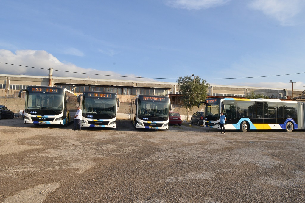 Σταϊκούρας: 35 νέα λεωφορεία εντάχθηκαν σήμερα στα δρομολόγια της Αττικής – Ποιες γραμμές θα εξυπηρετούν