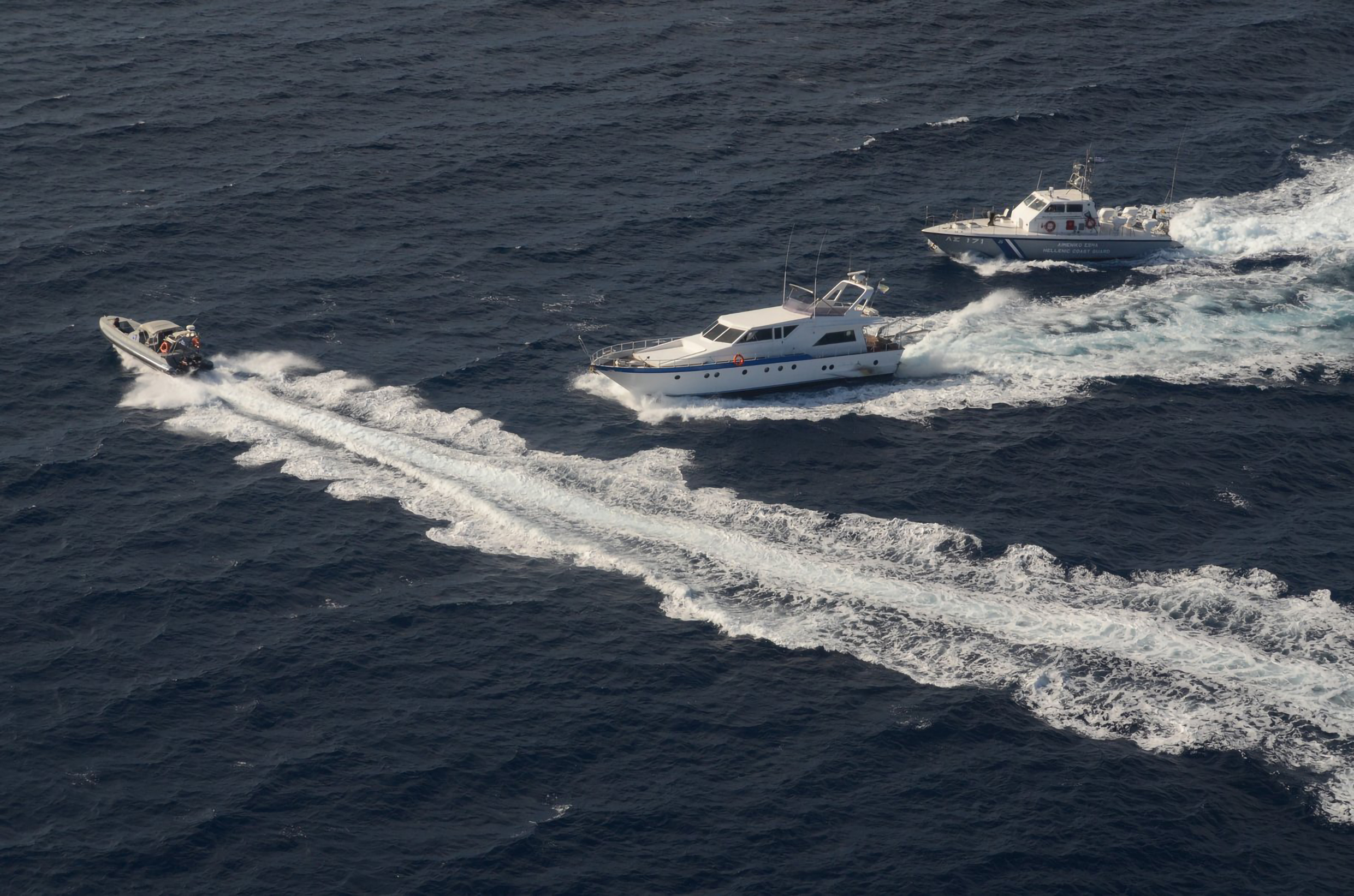 Προβληματισμός για τις αυξημένες ροές μεταναστών στο Νότιο Αιγαίο: Στο 100% η πληρότητα στις δομές – Σενάρια για χώρους προσωρινής φιλοξενίας σε Ρόδο και Κρήτη