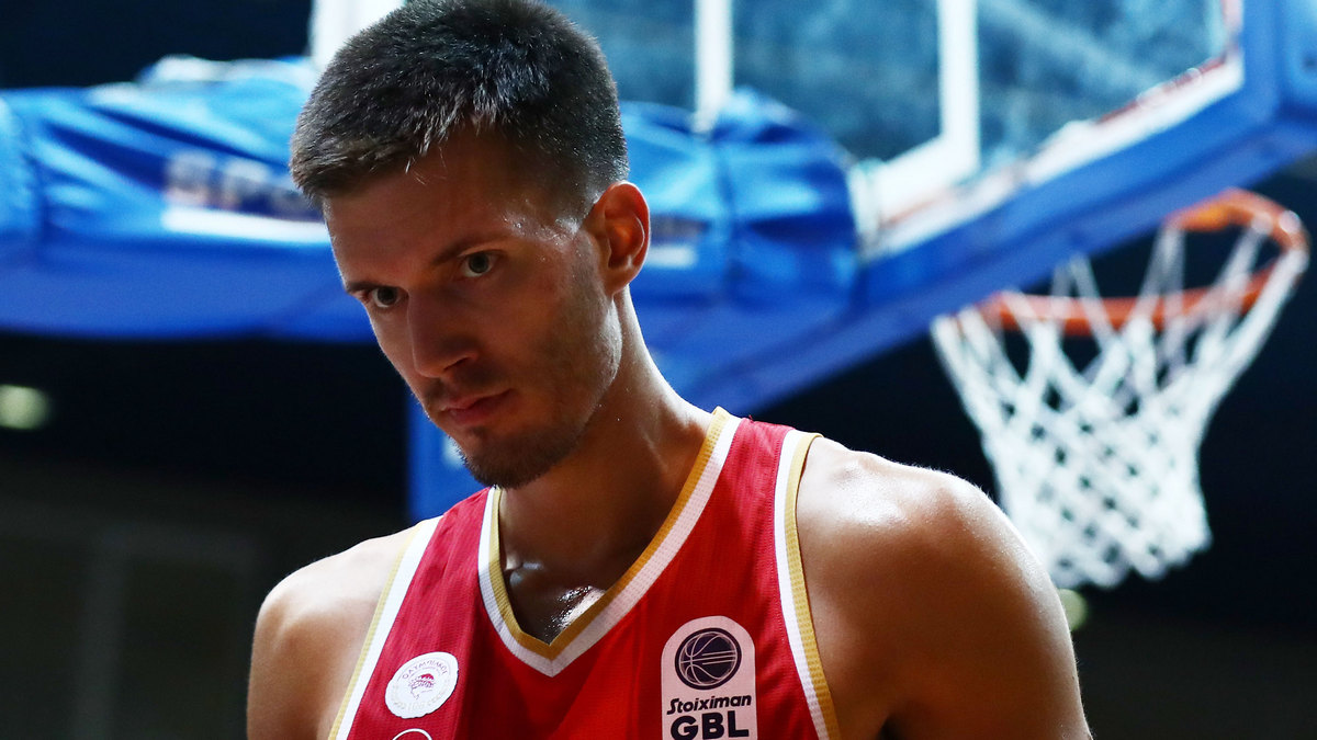 Ολυμπιακός: Επίσημα δανεικός στον Ερυθρό Αστέρα ο Φίλιπ Πετρούσεφ