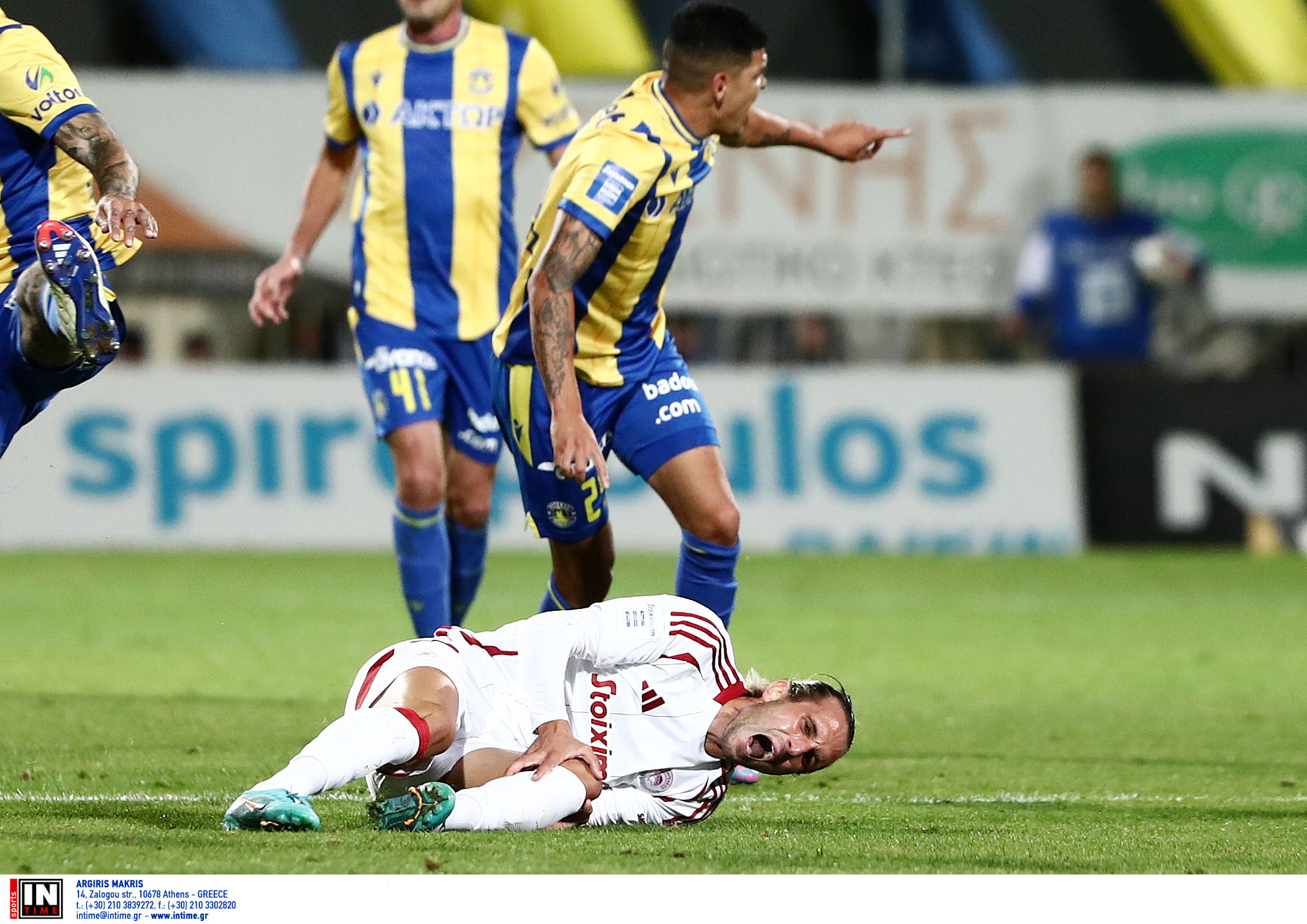 Ολυμπιακός: Επιβεβαιώθηκαν οι φόβοι για τον Γιουσούφ Γιαζίτζι – Υπέστη ρήξη πρόσθιου χιαστού και χάνει όλη τη σεζόν