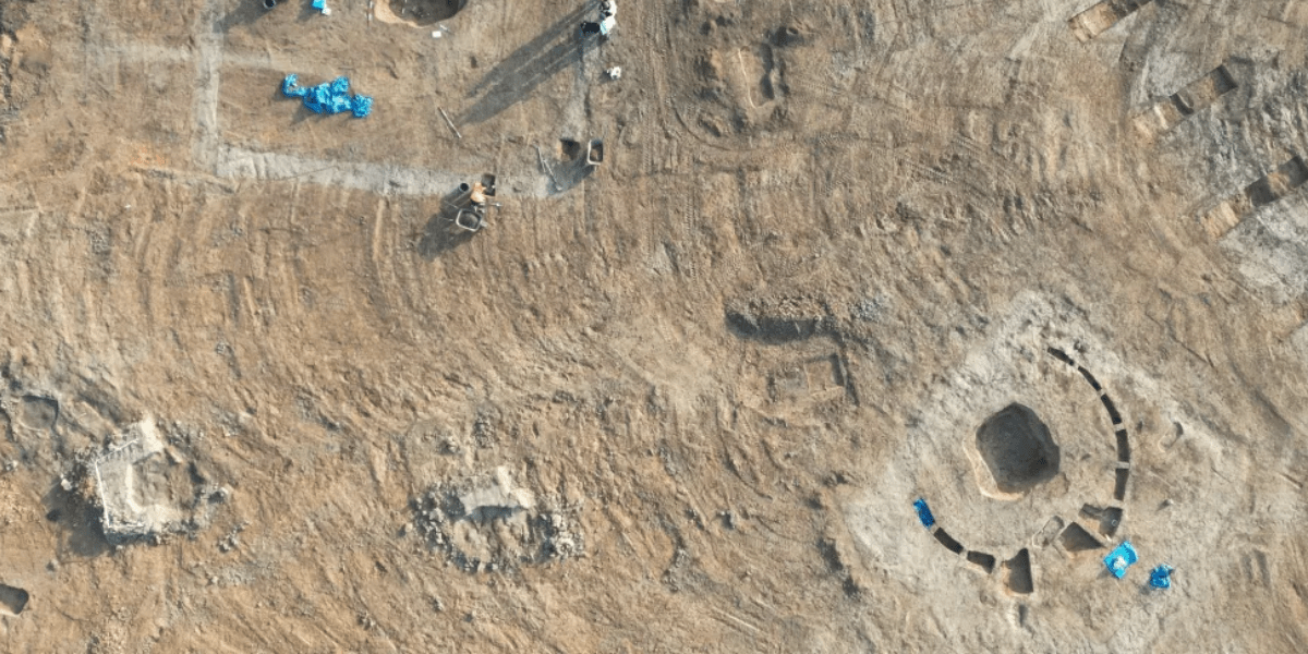 Αποκαλύφθηκε ο μεγαλύτερος ταφικός χώρος της Εποχής του Χαλκού στην Τσεχία. Φωτογραφία: arkeonews