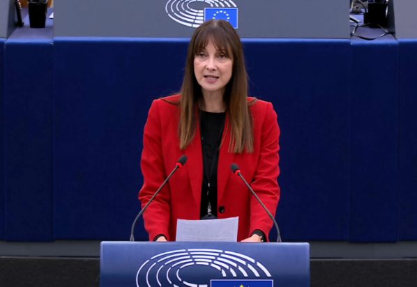 Έλενα Κουντουρά