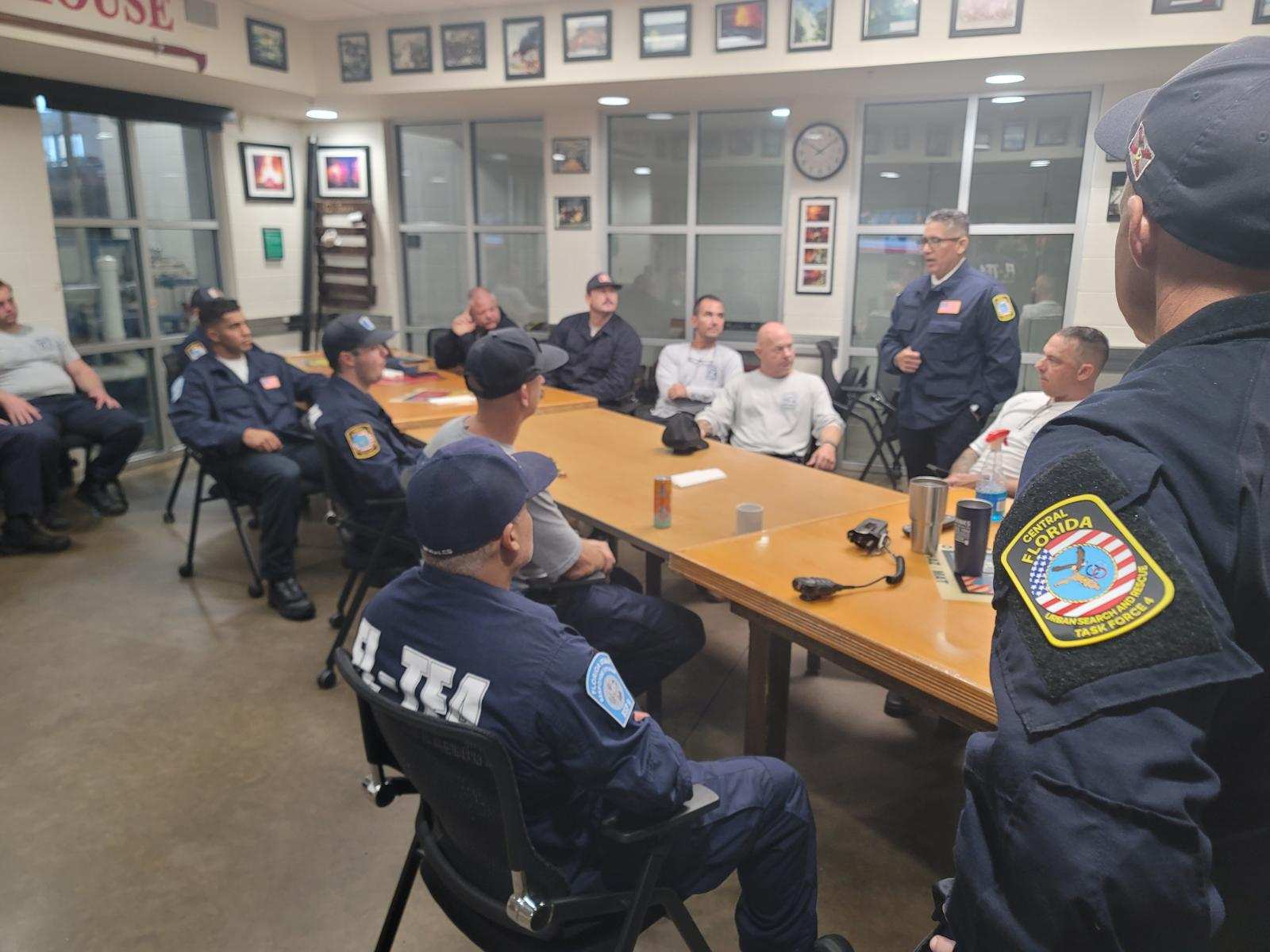 Τυφώνας Milton: Εκτός μάχης η αστυνομία και η πυροσβεστική στο Ορλάντο – «Όταν η ταχύτητα του ανέμου μειωθεί θα μπορέσουν να ανταποκριθούν στις κλήσεις»