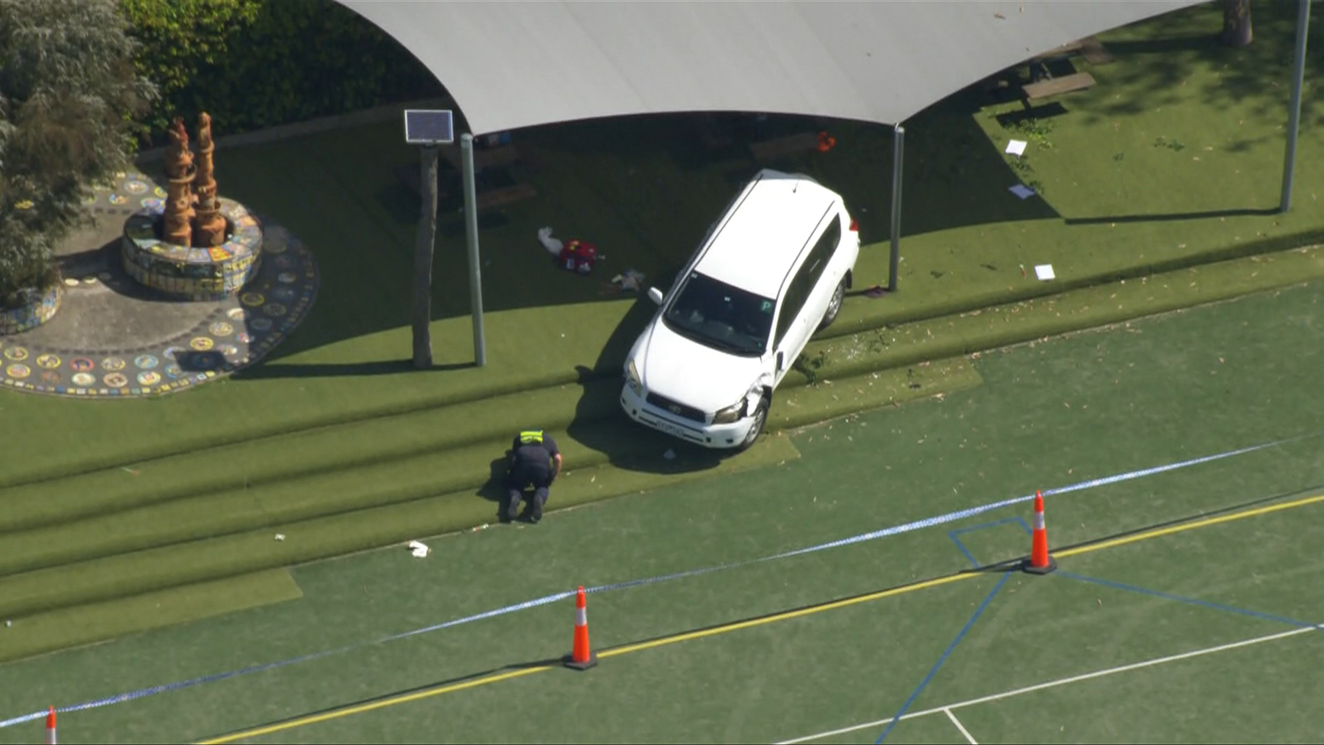 Τραγωδία στην Αυστραλία: Αυτοκίνητο έπεσε πάνω σε φράχτη σχολείου – Ένας μαθητής νεκρός και 4 τραυματίες