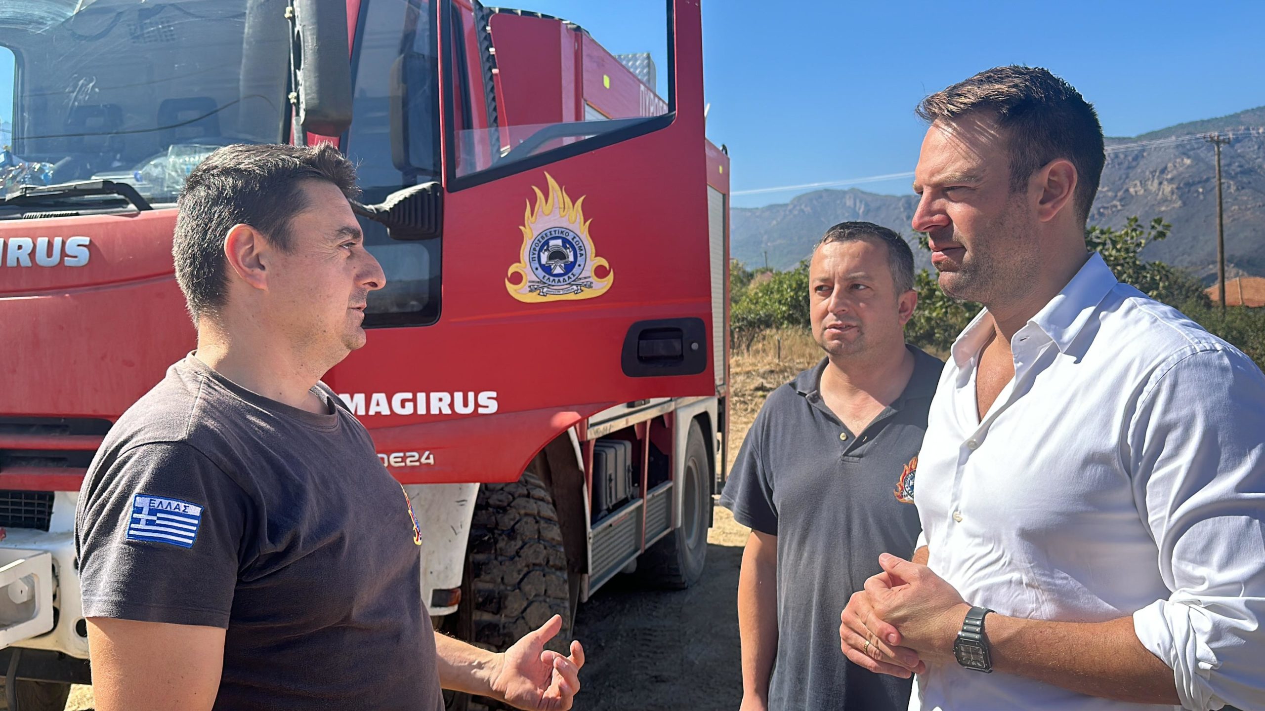 Στέφανος Κασσελάκης από Ξυλόκαστρο: «Η διαδρομή έχει εμπόδια, πέφτουμε, ξανασηκωνόμαστε»