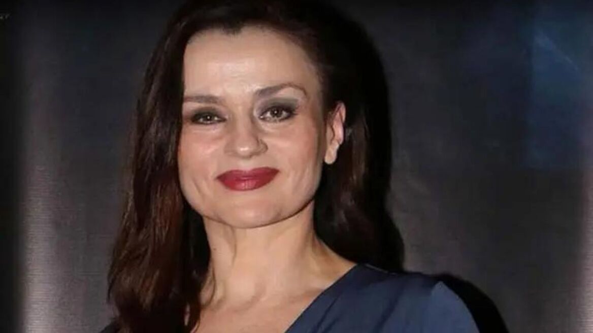 Καρυοφυλλιά Καραμπέτη: Έρχεται στη μικρή οθόνη