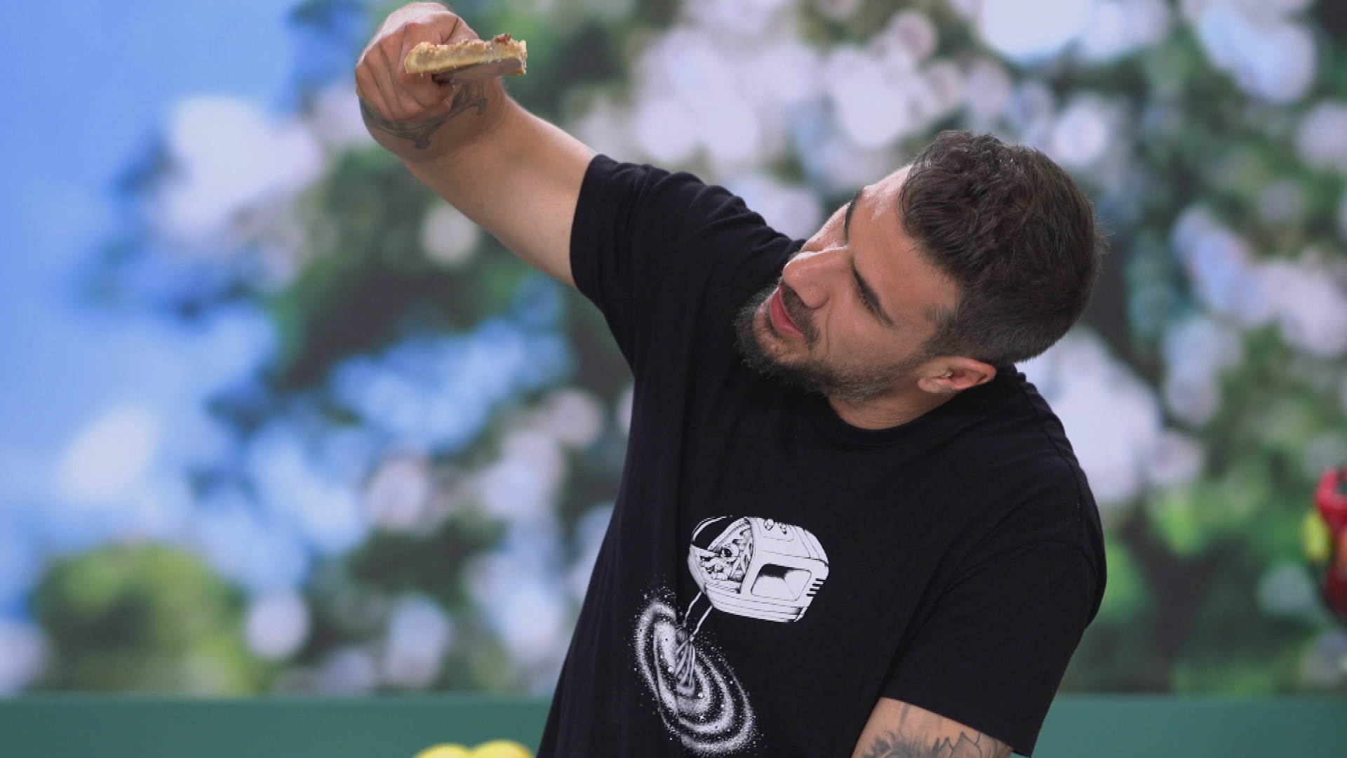 «Kitchen Lab»: Επιστρέφει ο Άκης Πετρετζίκης αυτό το Σαββατοκύριακο