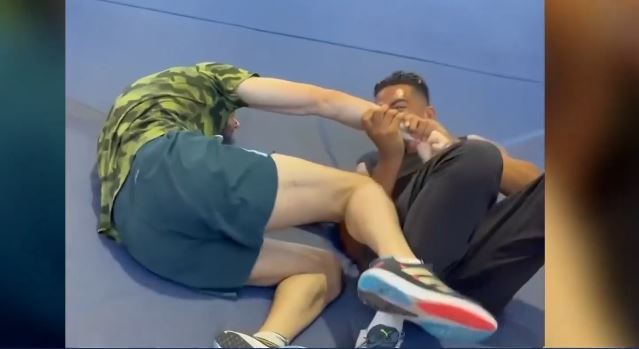 Μίλτος Τεντόγλου- Γιάννης Καραλής