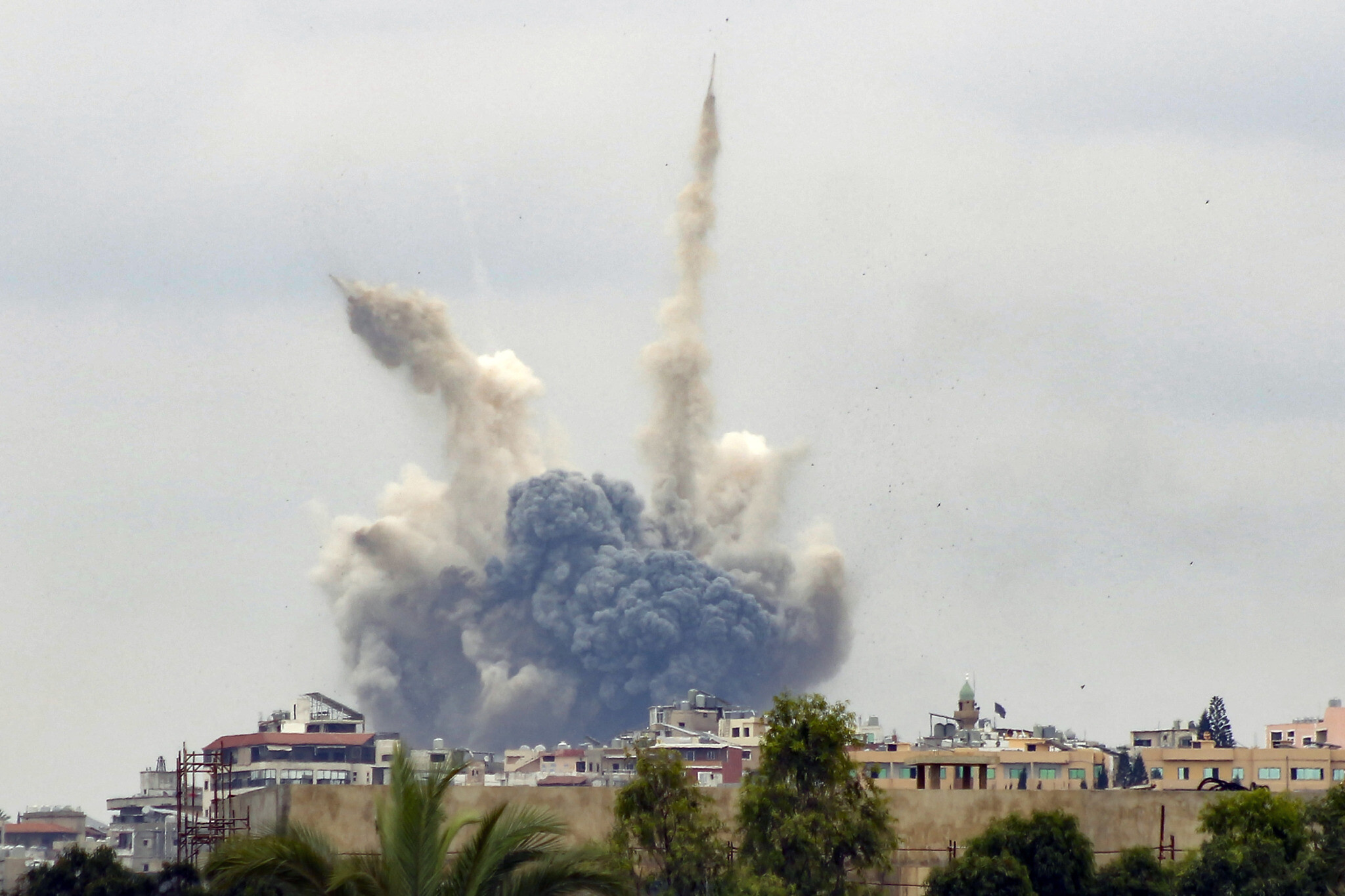 Ισραήλ: Σφυροκοπά στόχους σε Γάζα και Νότιο Λίβανο – Εξουδετέρωσε βαλλιστικό πύραυλο από την Υεμένη