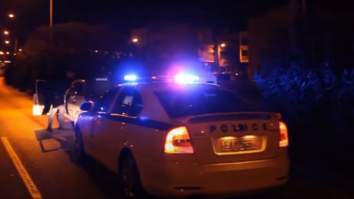 Πανικός στα Χανιά: Ομάδα ατόμων επιτέθηκε σε τουρίστες στο Ενετικό Λιμάνι – Ένας τραυματίας