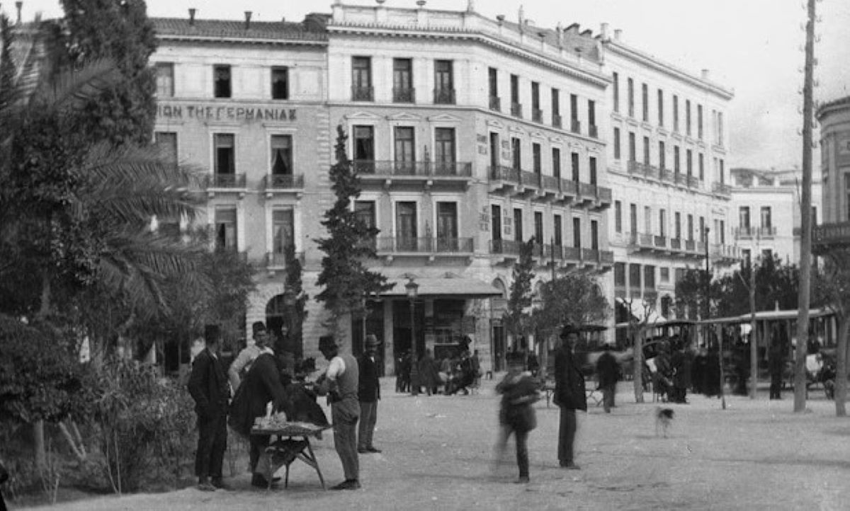 Κουίζ για την παλιά Αθήνα: Αναγνωρίζετε την πλατεία; Έχετε περάσει 100% από εκεί
