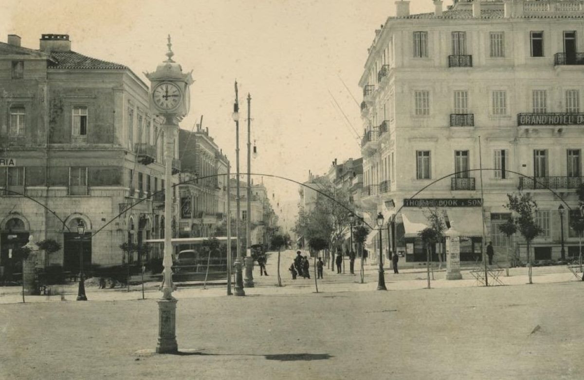 Κουίζ για την παλιά Αθήνα: Αναγνωρίζετε την οδό; Είναι από τις πιο γνωστές