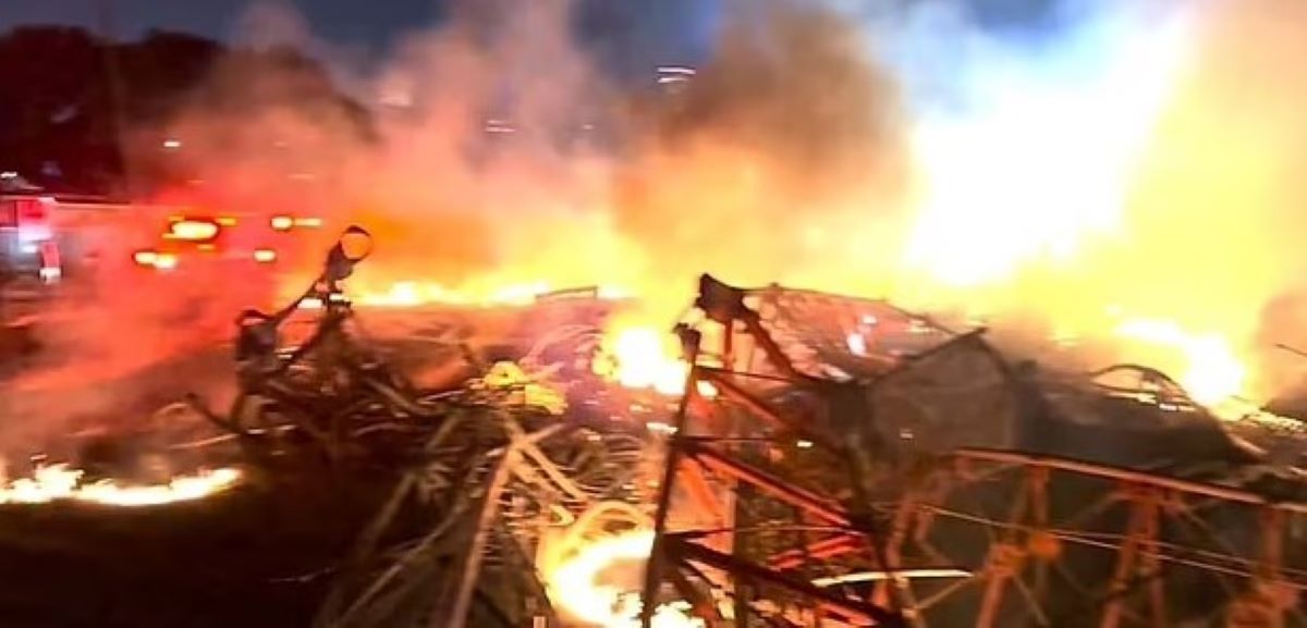 Η στιγμή που ελικόπτερο πέφτει πάνω σε ραδιοφωνικό πύργο και τυλίγεται στις φλόγες – 4 νεκροί