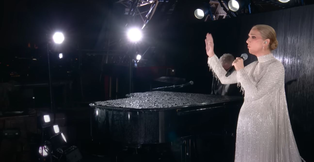 Σελίν Ντιόν: Η σπάνια εμφάνισή της μετά τους Ολυμπιακούς Αγώνες του Παρισιού – ΒΙΝΤΕΟ