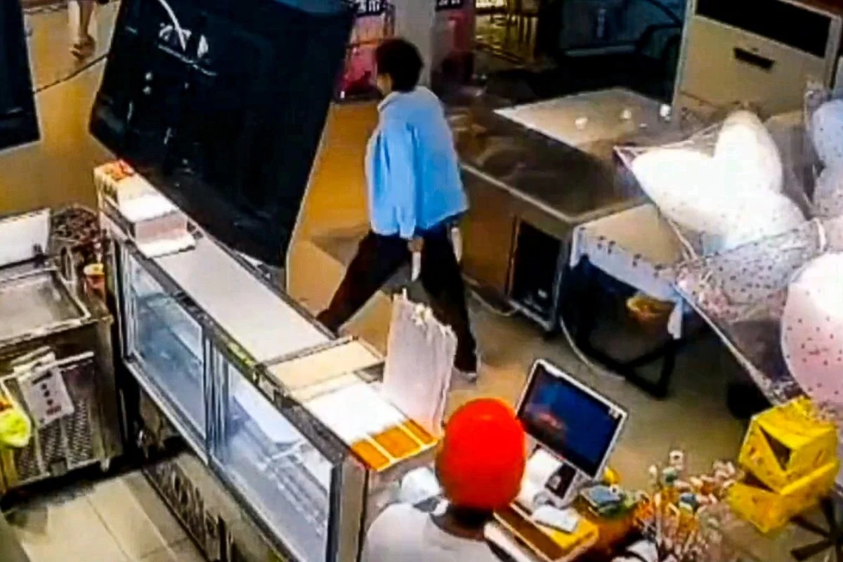 Κίνα: 3 νεκροί σε επίθεση με μαχαίρι σε σούπερ μάρκετ στη Σαγκάη – Δείτε βίντεο