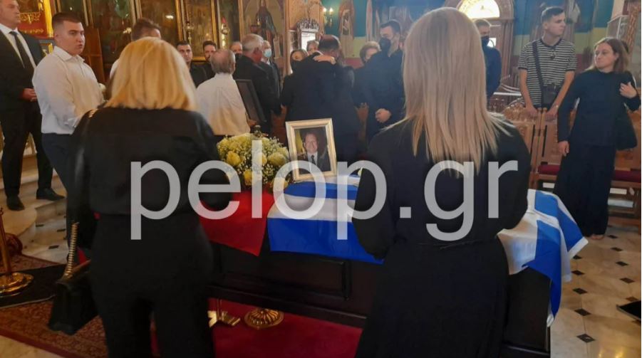 Δημήτρης Καλογερόπουλος: Σπαραγμός στην κηδεία του δημάρχου Αιγιαλείας – Η παράκληση από την οικογένεια του