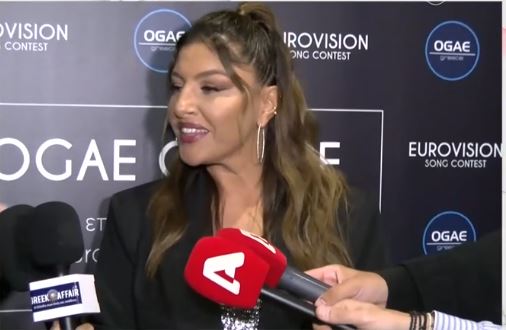 Έλενα Παπαρίζου